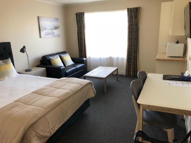 Ashmont Motel And Apartments Port Fairy Dış mekan fotoğraf